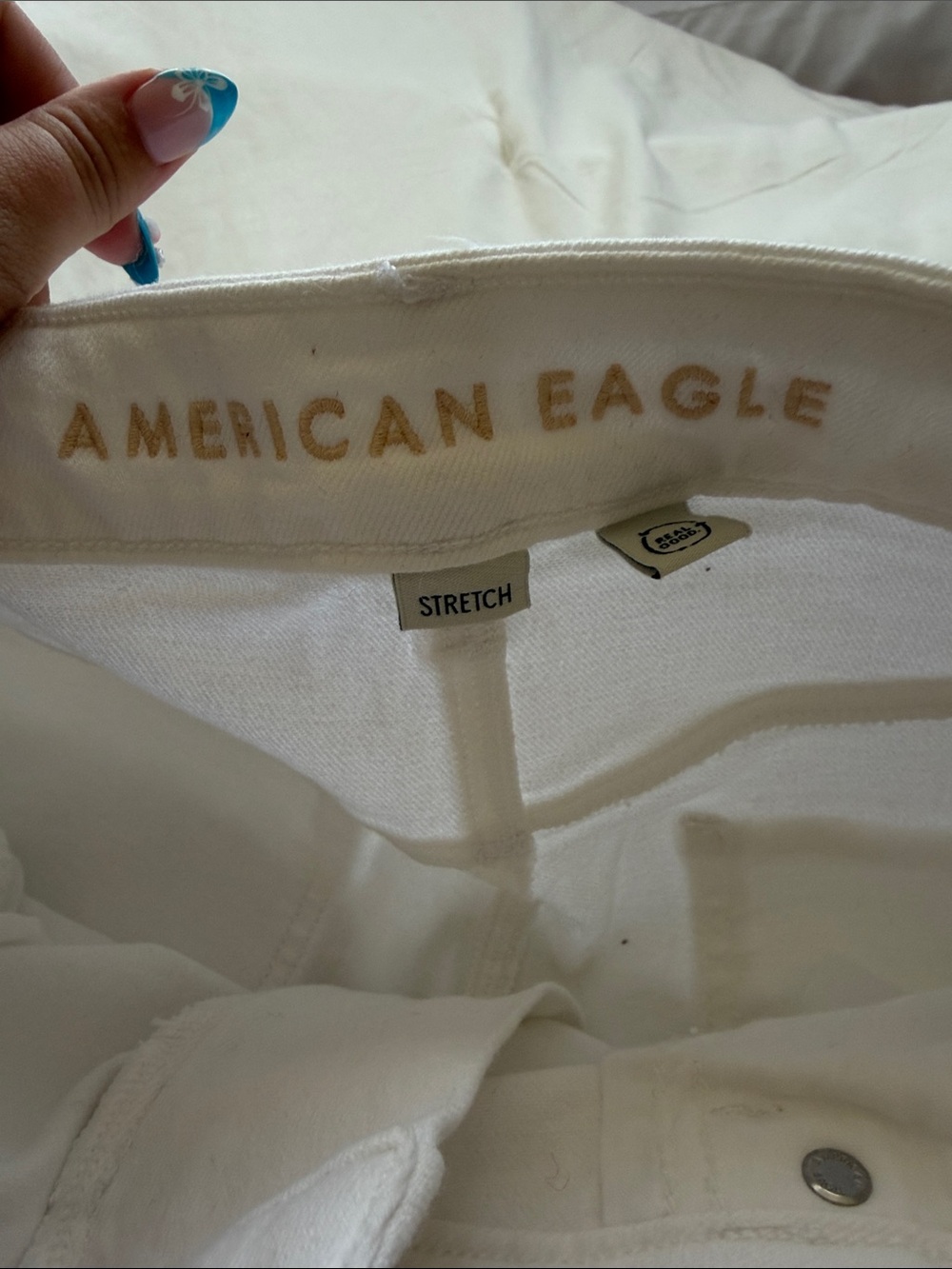 American Eagle Outfitters White High-Rise Jeans - Picture 4 of 8
